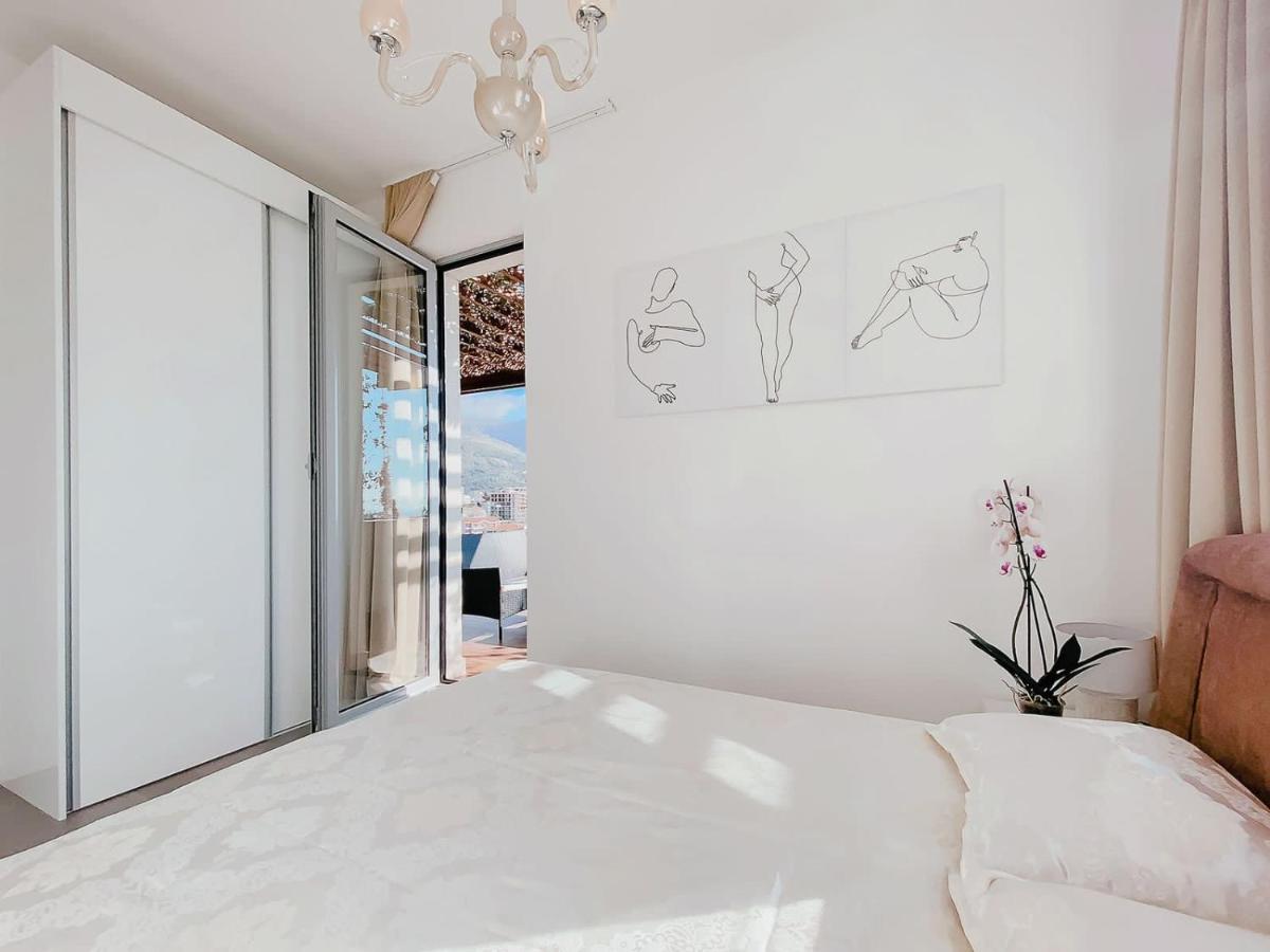 Montesun Apartments Becici Boreti Bagian luar foto