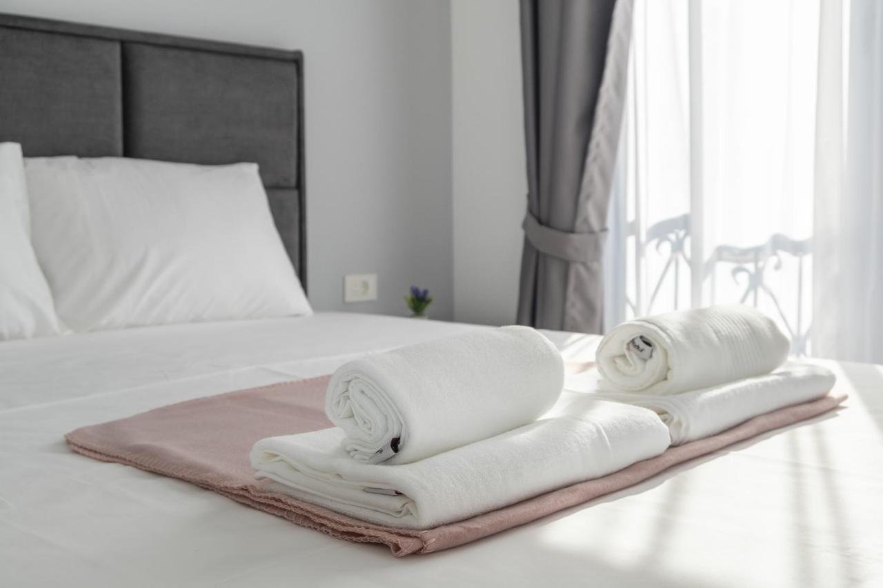 Montesun Apartments Becici Boreti Bagian luar foto