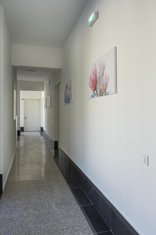 Montesun Apartments Becici Boreti Bagian luar foto