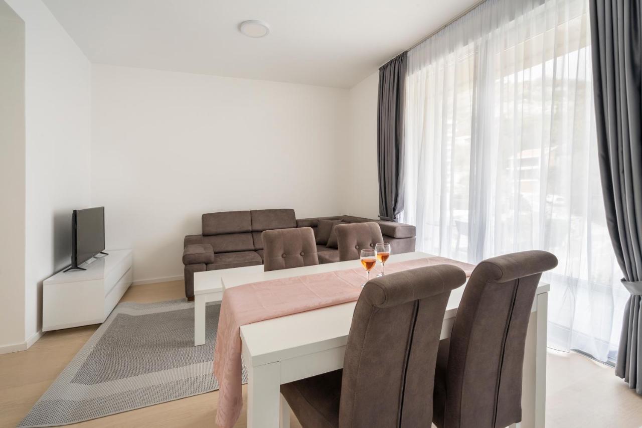 Montesun Apartments Becici Boreti Bagian luar foto