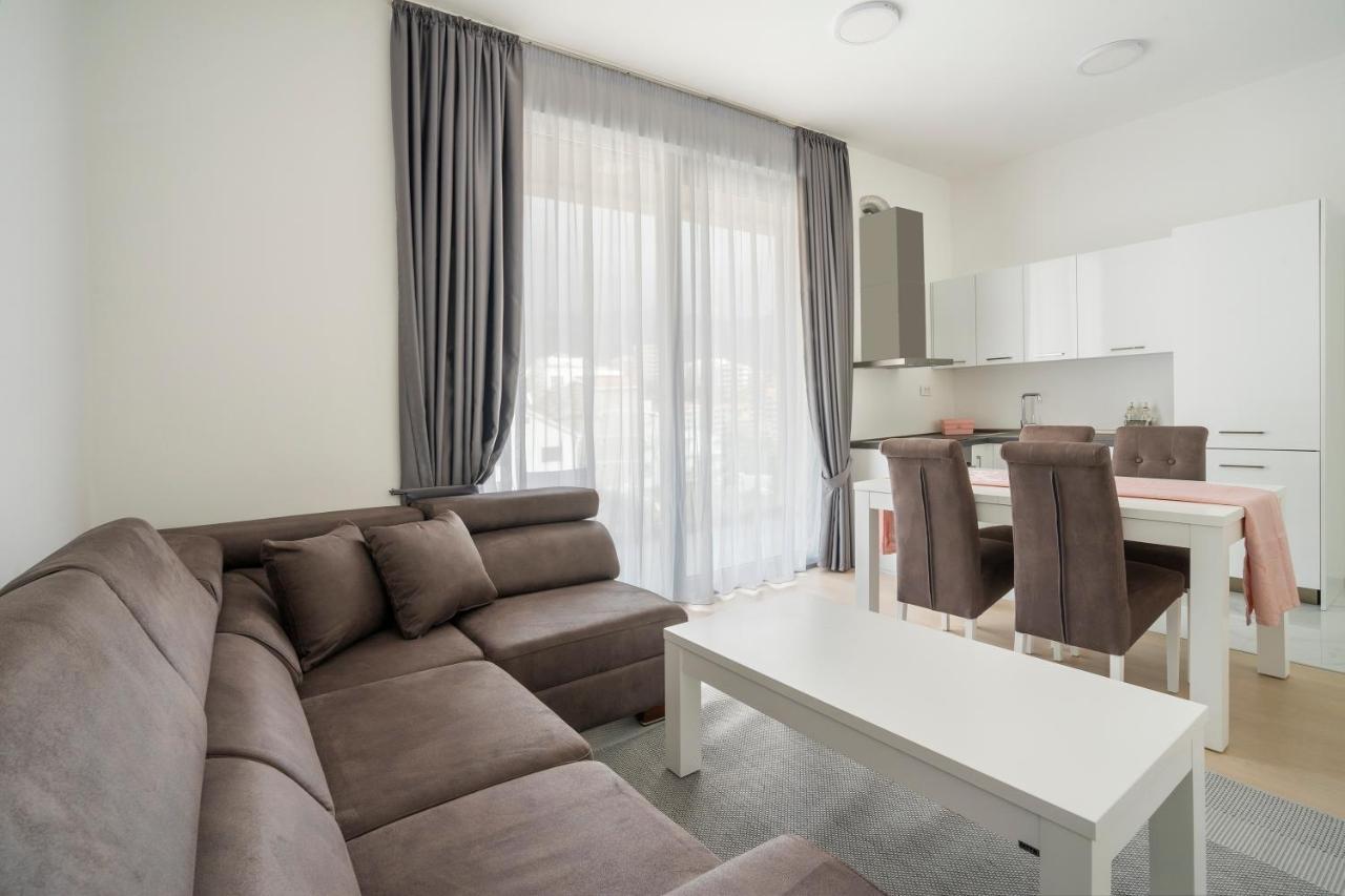Montesun Apartments Becici Boreti Bagian luar foto