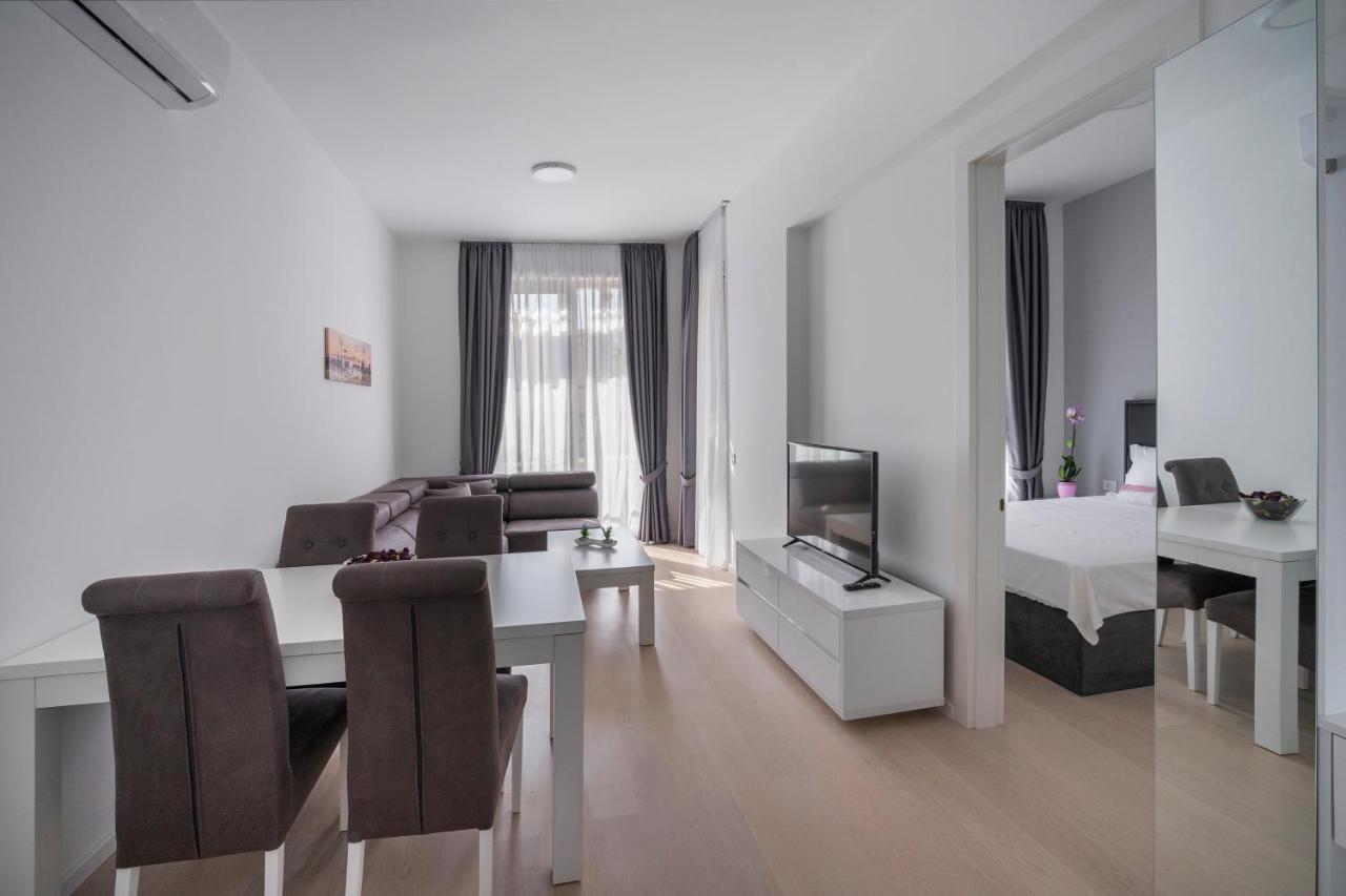 Montesun Apartments Becici Boreti Bagian luar foto
