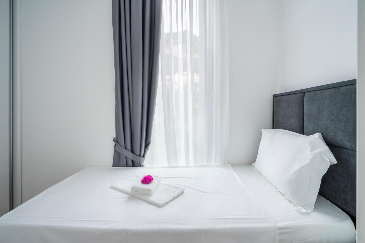 Montesun Apartments Becici Boreti Bagian luar foto