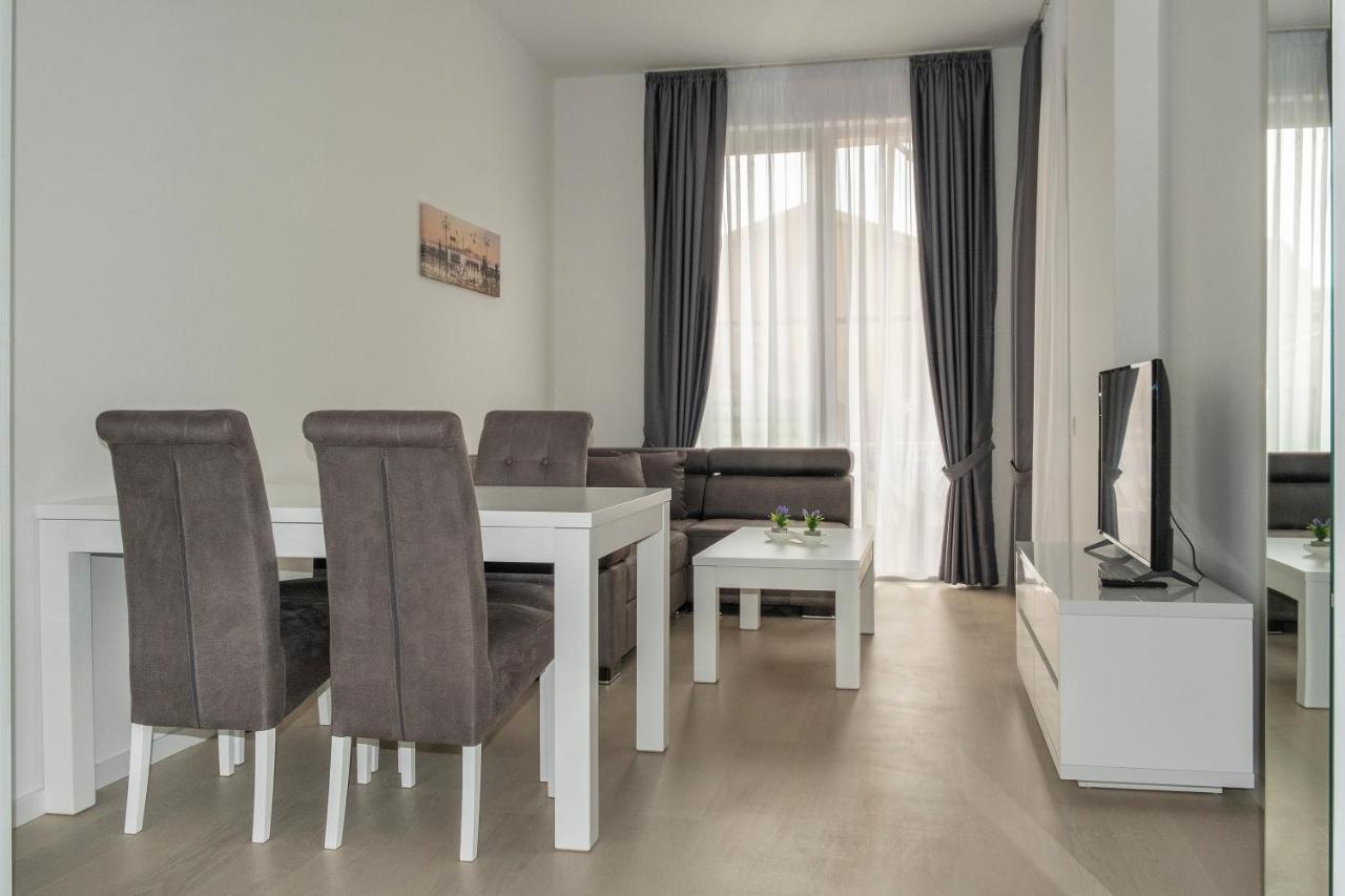 Montesun Apartments Becici Boreti Bagian luar foto