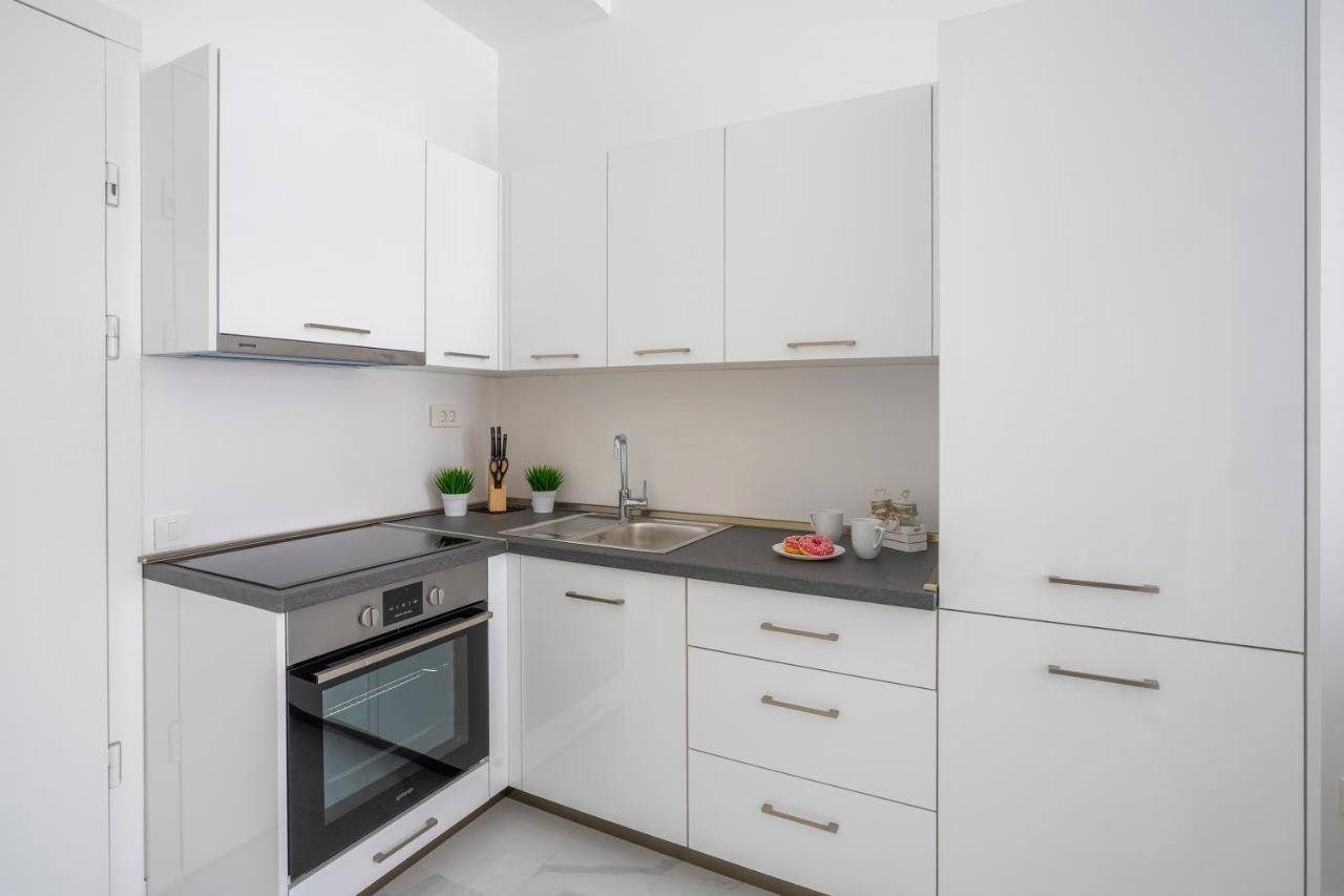 Montesun Apartments Becici Boreti Bagian luar foto