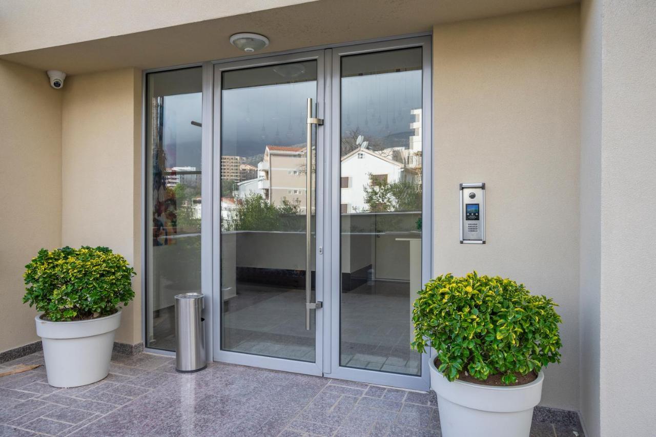 Montesun Apartments Becici Boreti Bagian luar foto